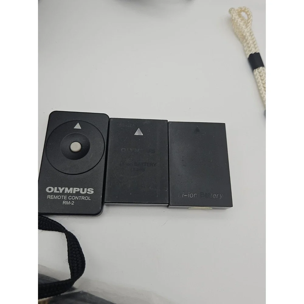 Olympus Camedia C-60 Zoom Digital Camera 6.1MP Compact Tested Working Complete